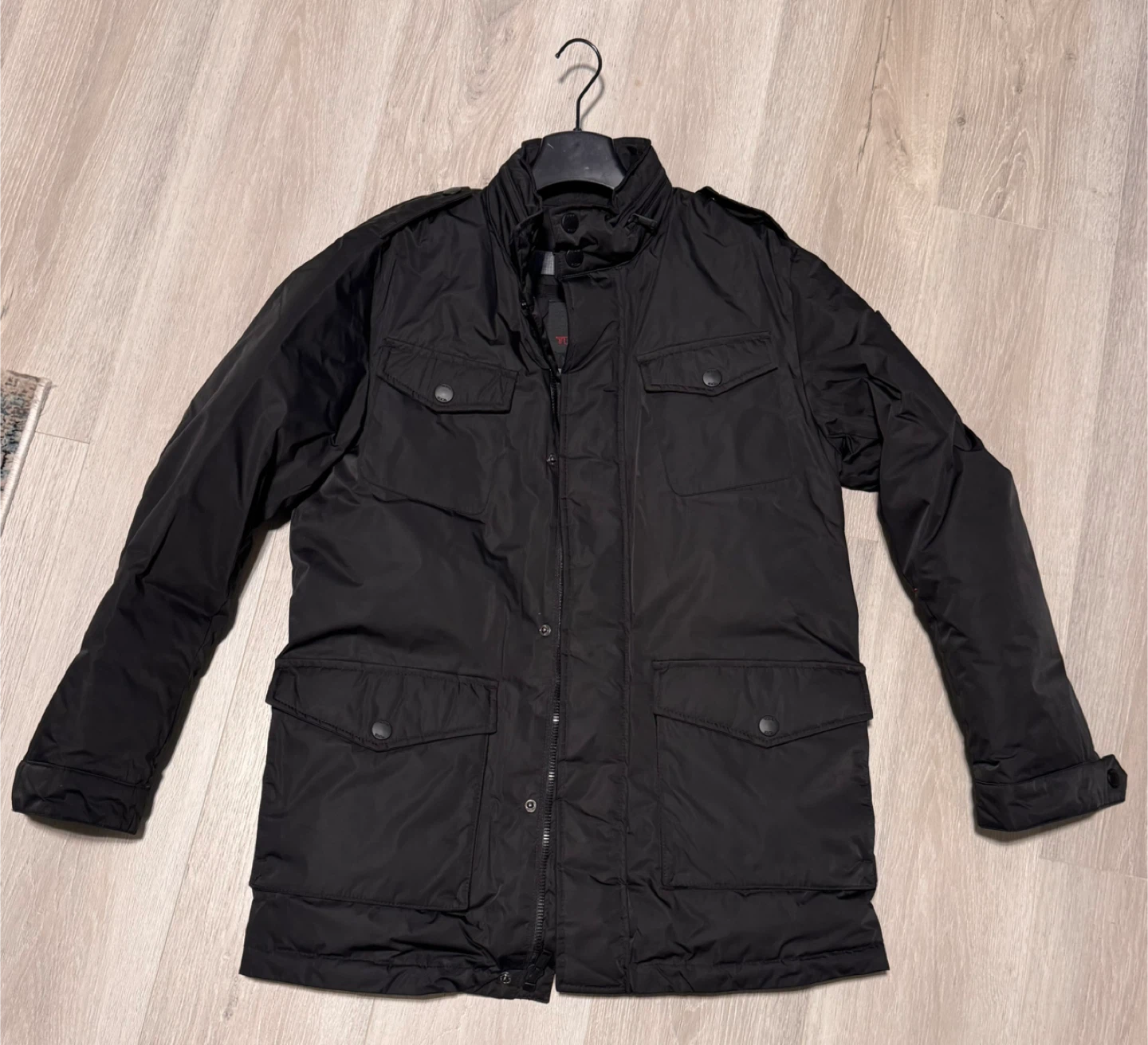 Tumi Black Puffer Jacket - Size S