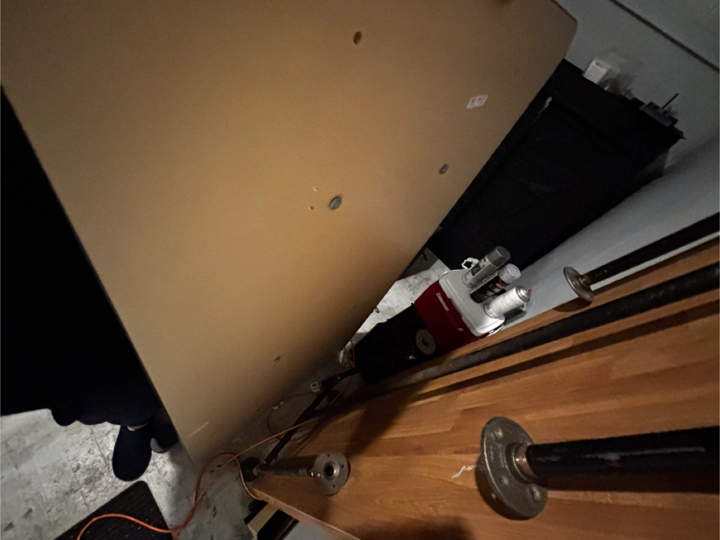 IKEA Bekant Desk - photo 4