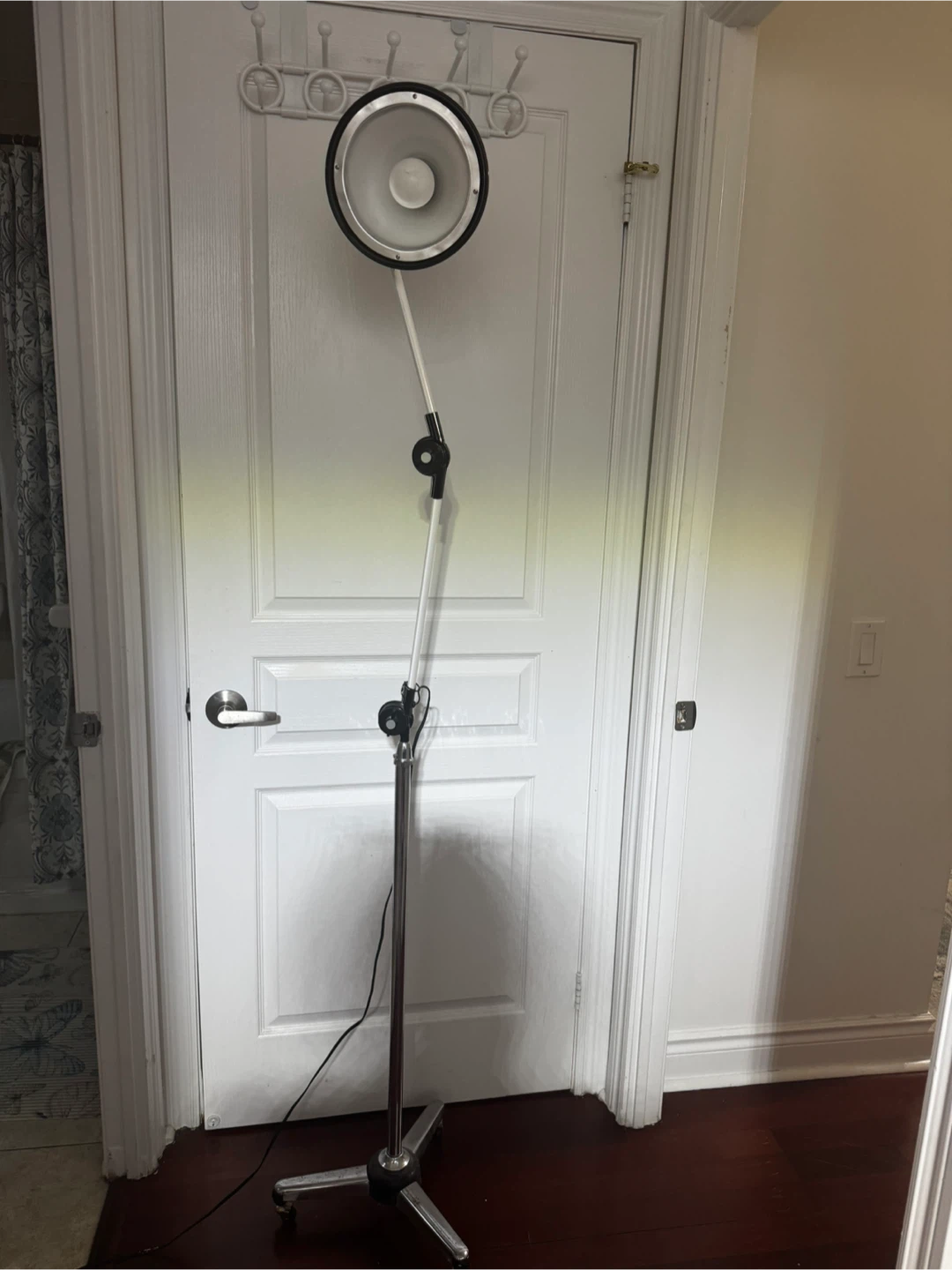 Movable,  Adjustable Floor Lamp - photo 3