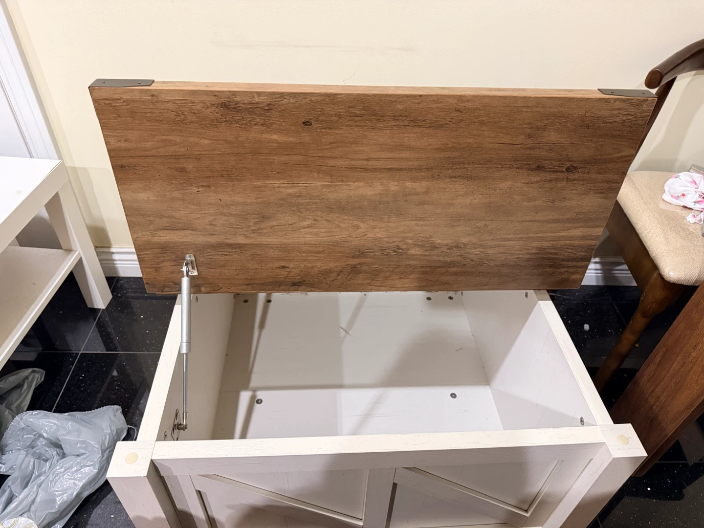 Coffee Table with Storage 30"x30" - photo 3