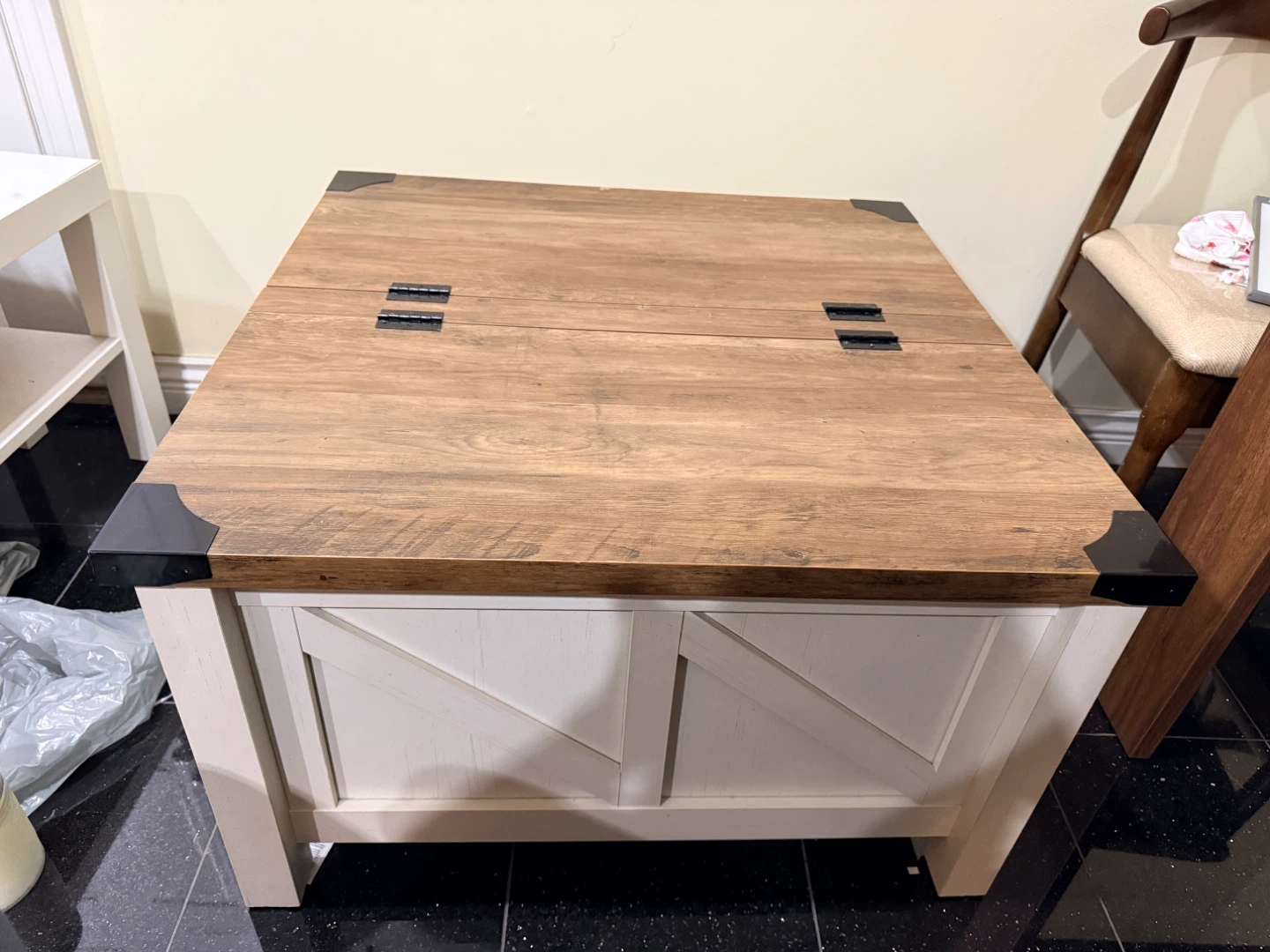 Coffee Table with Storage 30"x30" - photo 4
