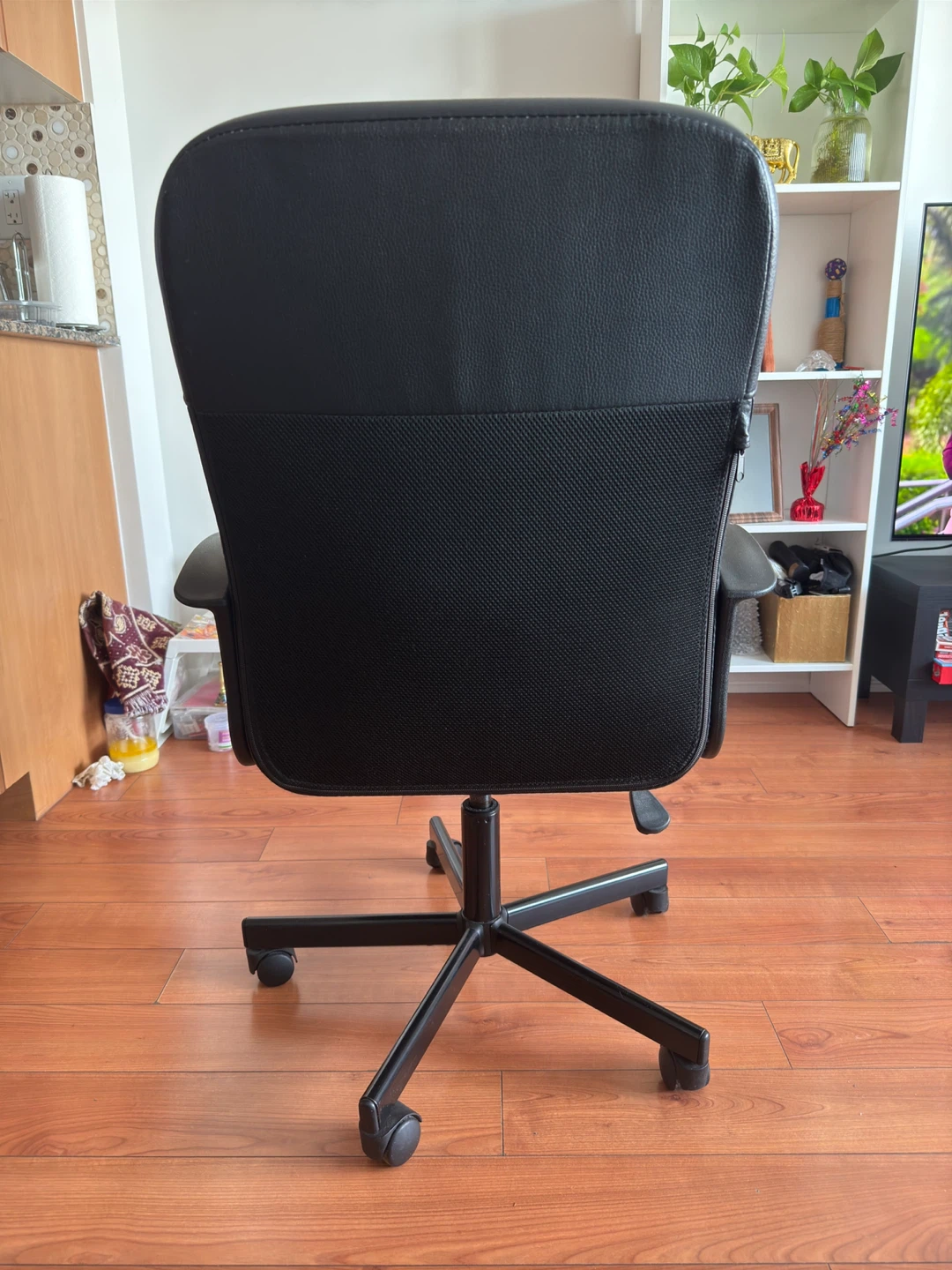 IKEA Markus Office Chair - Black - photo 4