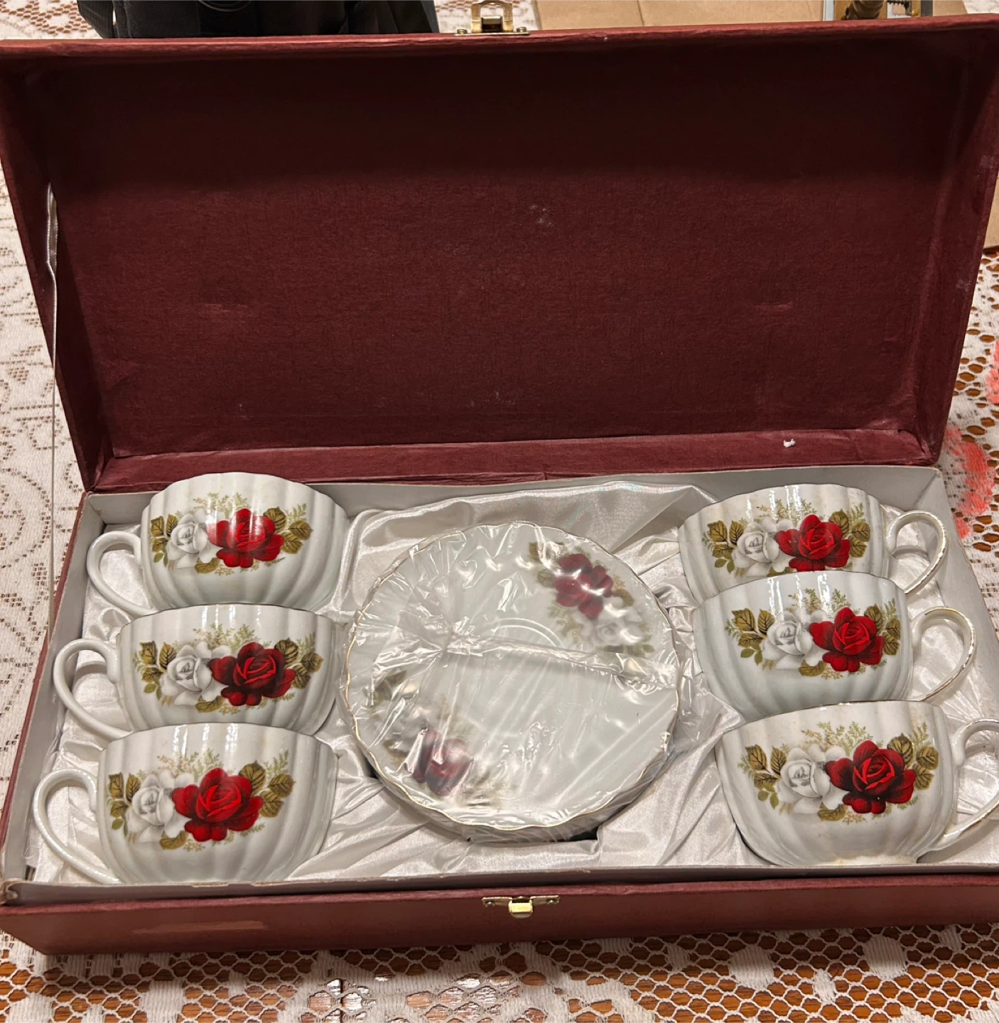 Luxury VaBene tea cup collection