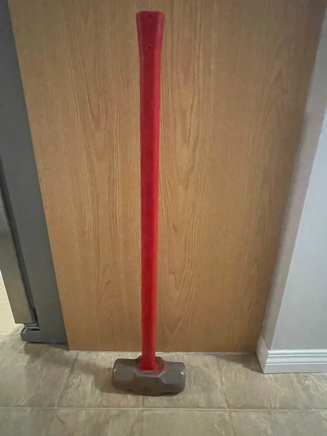 16 lv Sledge Hammer with Red Handle