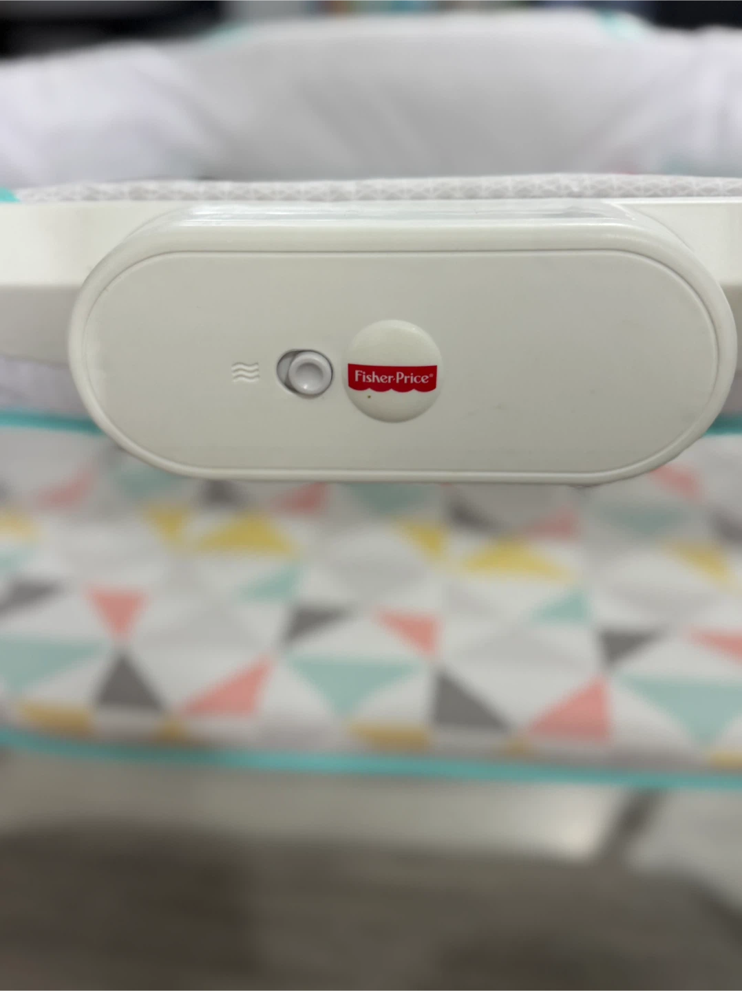 Fisher-Price Bassinet - Soothe 'n Snuggle - photo 2