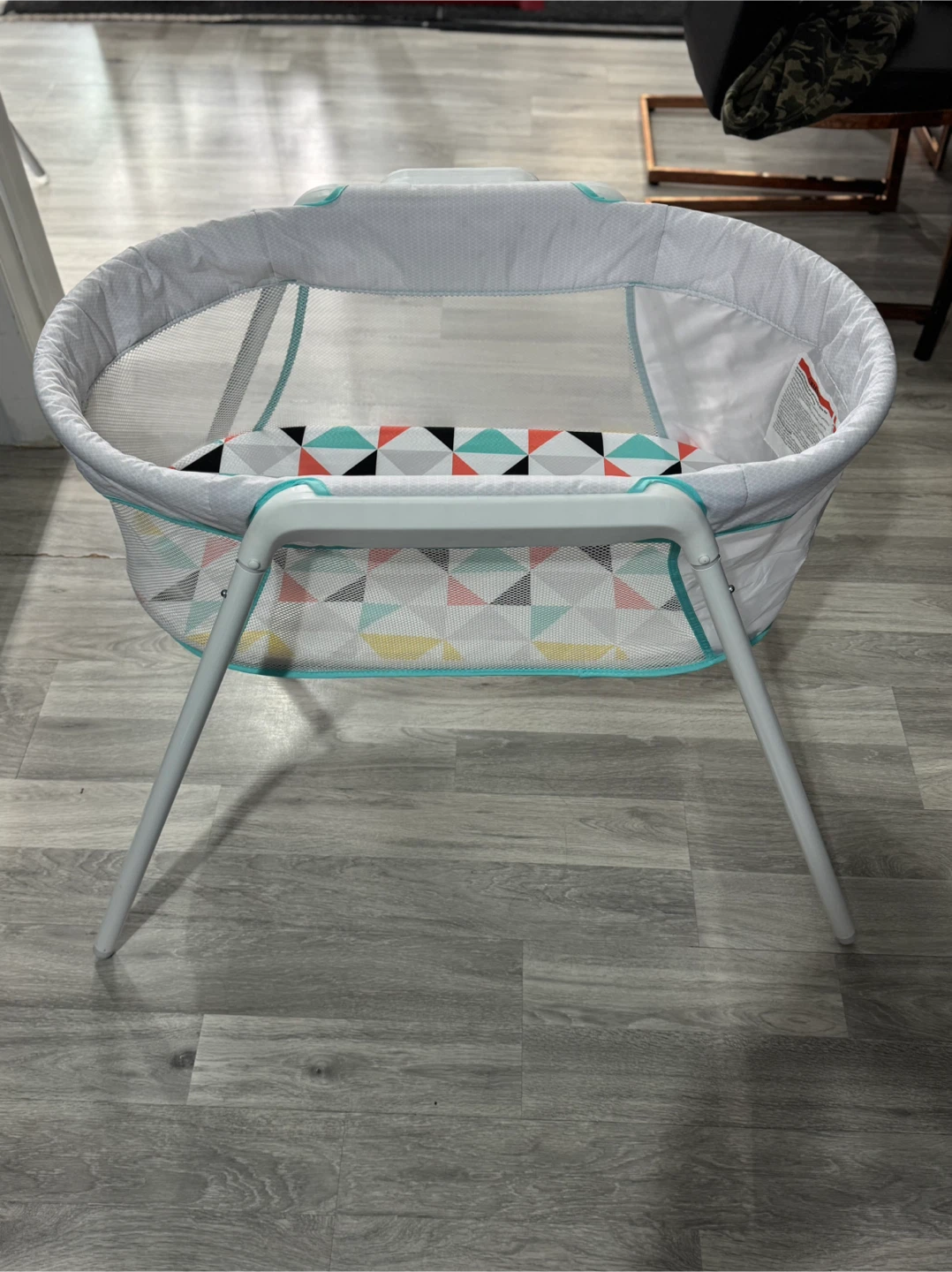 Fisher-Price Bassinet - Soothe 'n Snuggle - photo 4