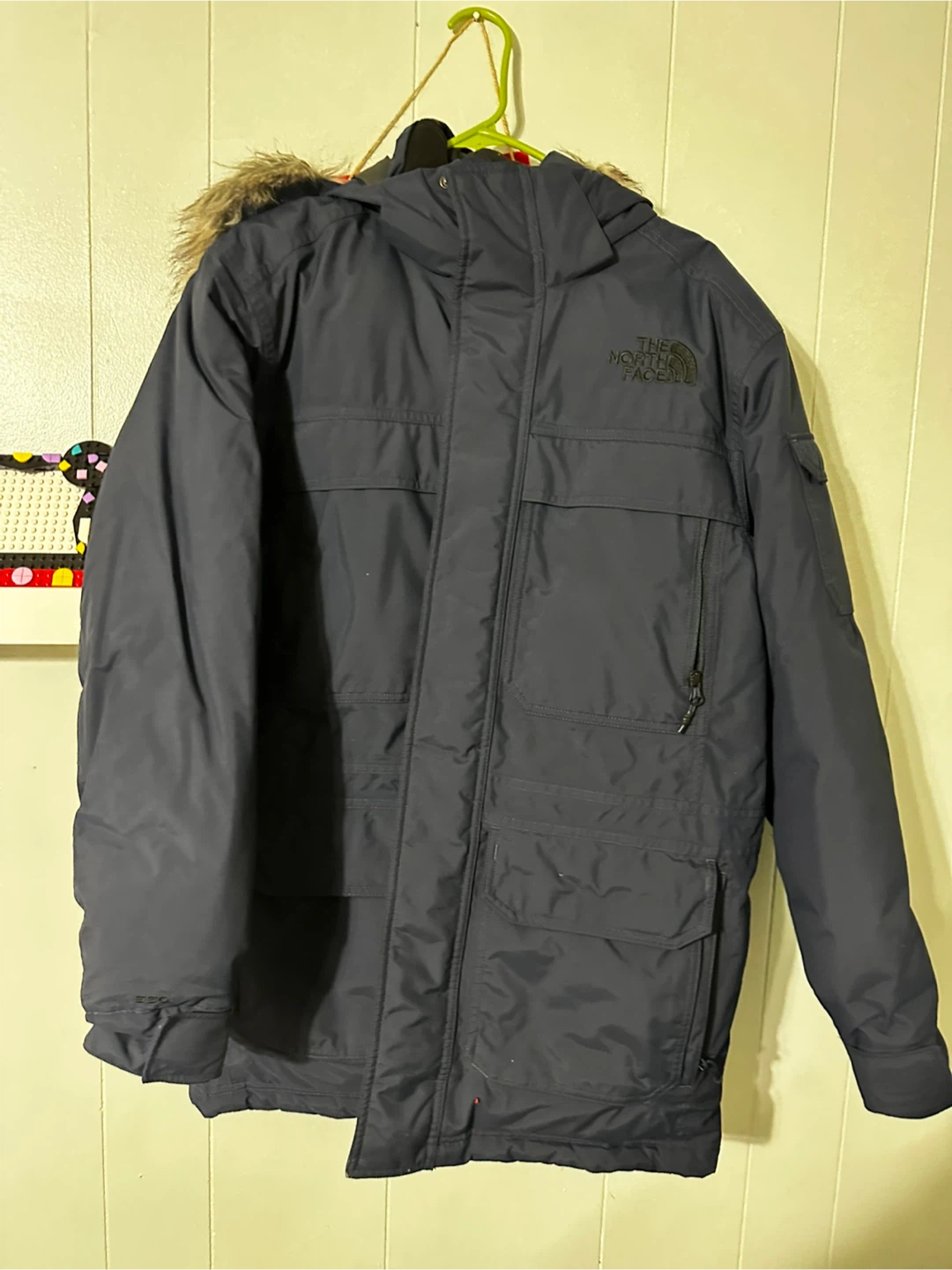 The North Face Men's Parka - Size S