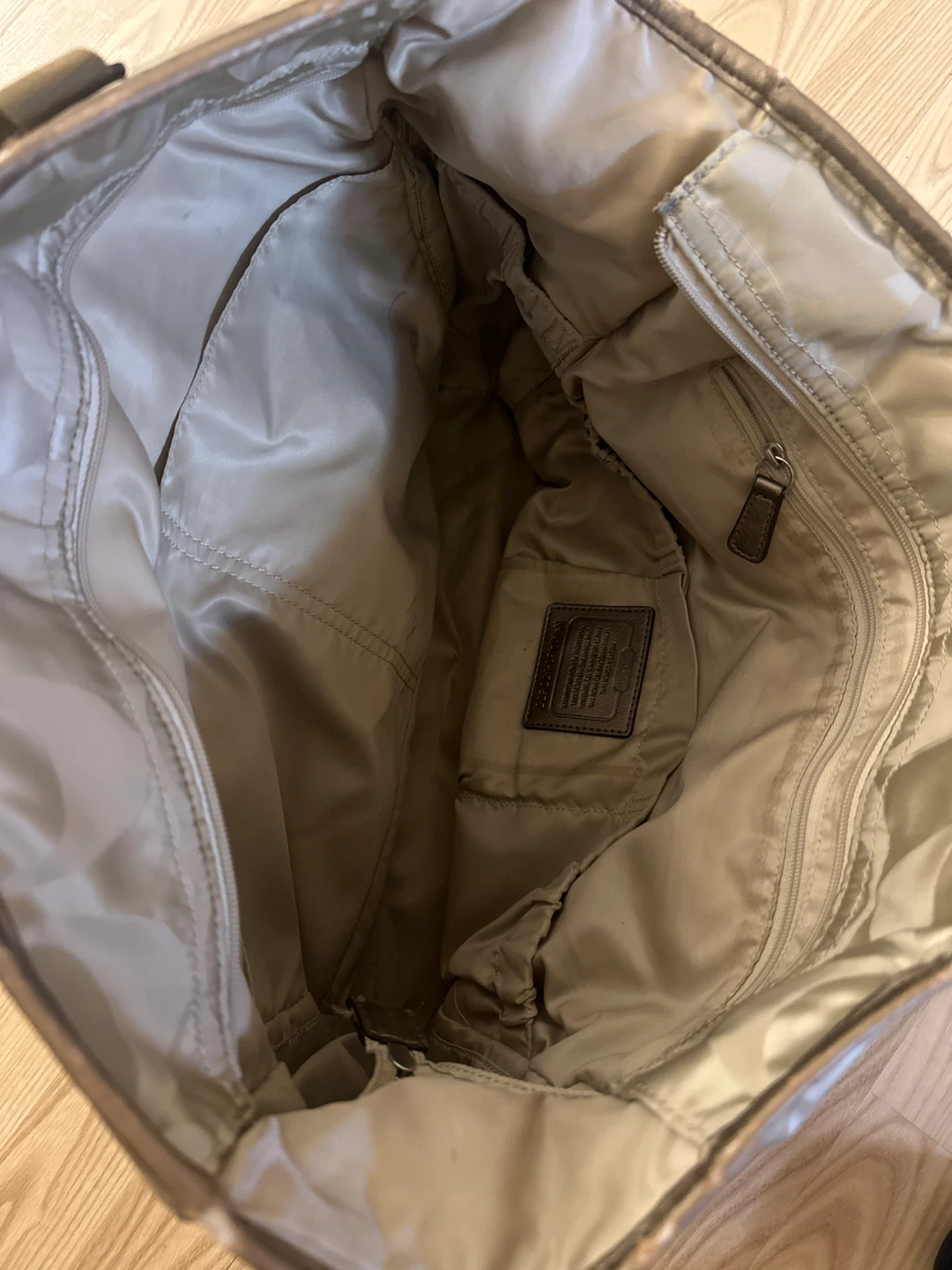 Coach Diaper Bag - photo 4