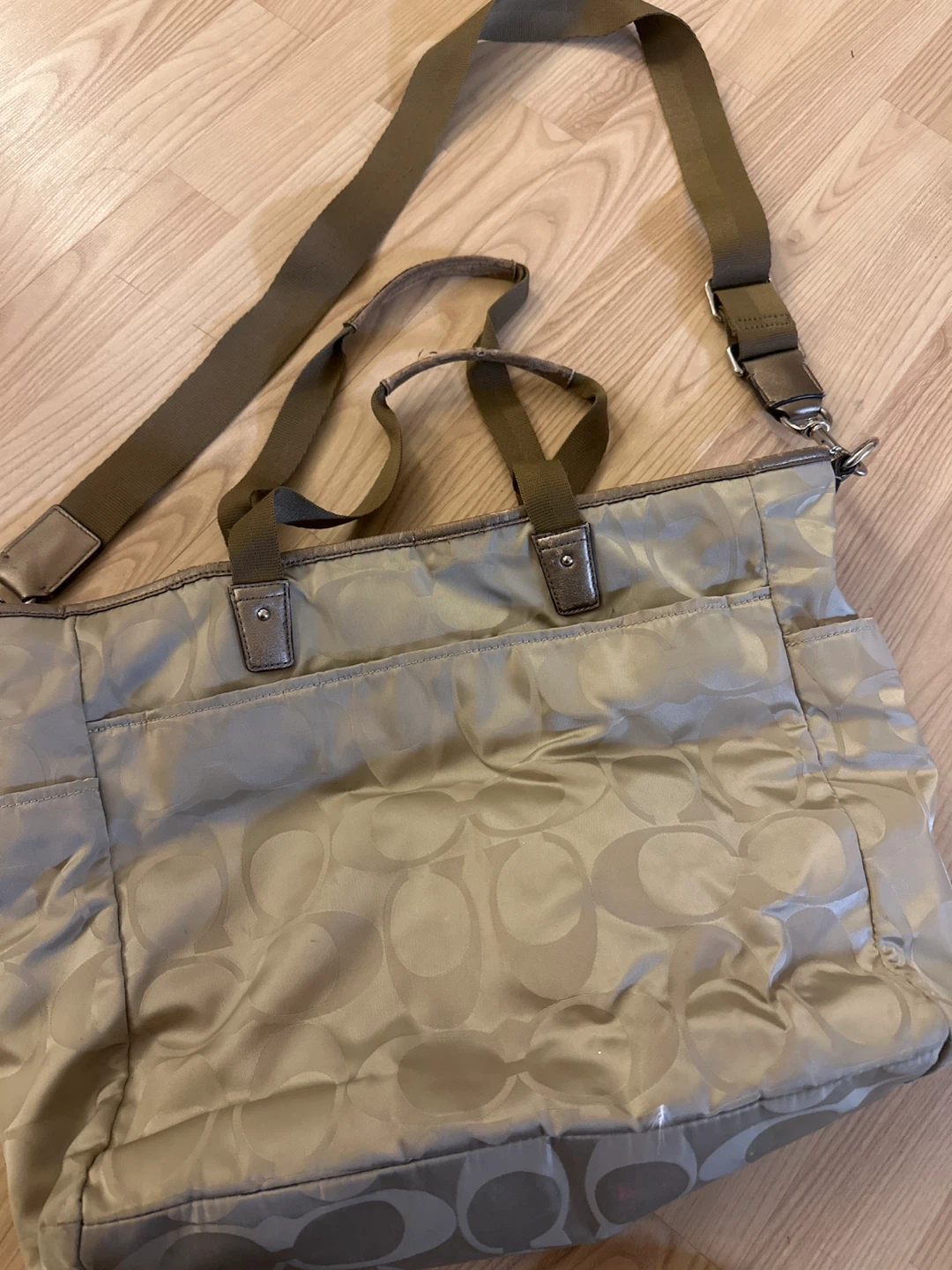 Coach Diaper Bag - photo 3
