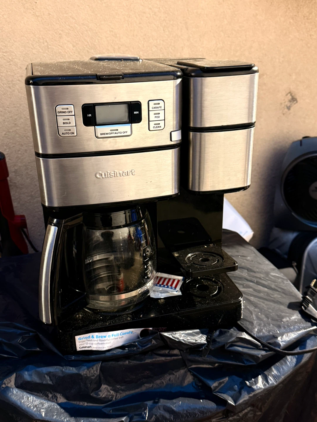 Cuisinart Grind & Brew Coffee Maker - photo 2