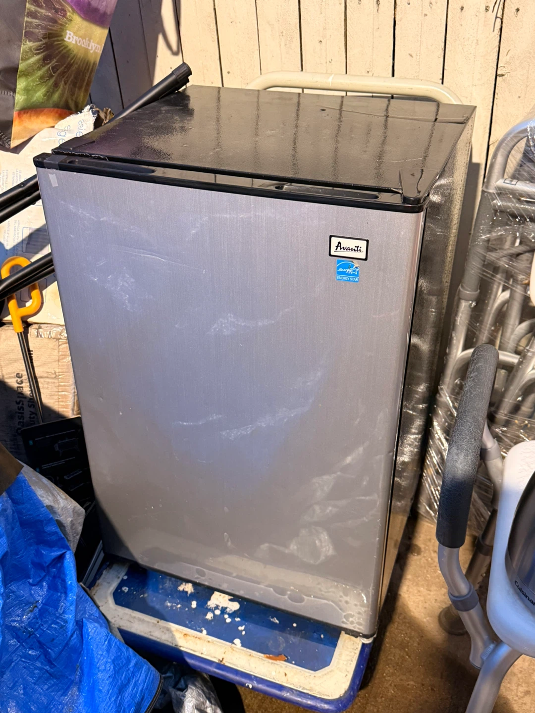 Avanti Compact Refrigerator - photo 2