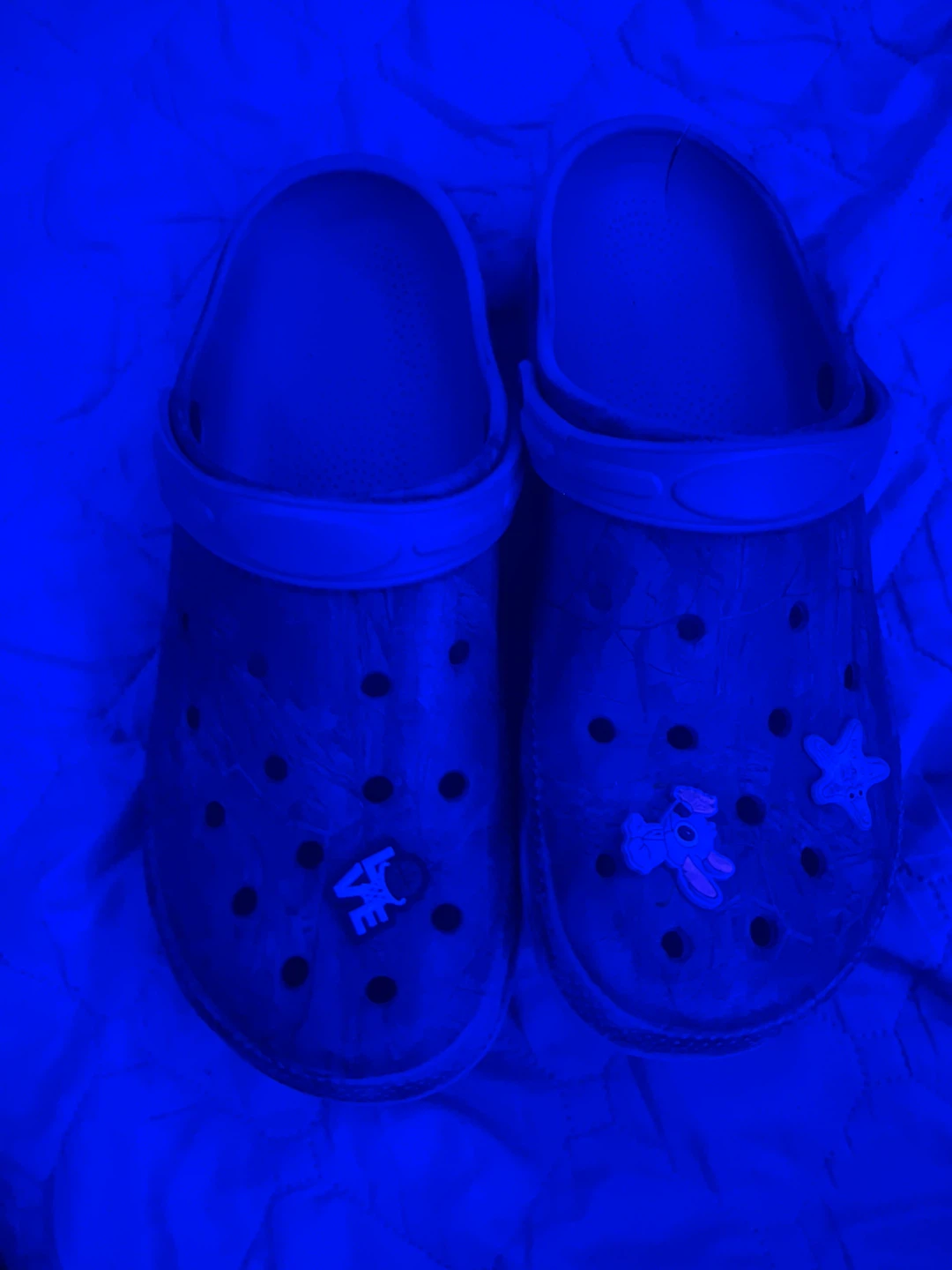Crocs Clogs with Charms - photo 2