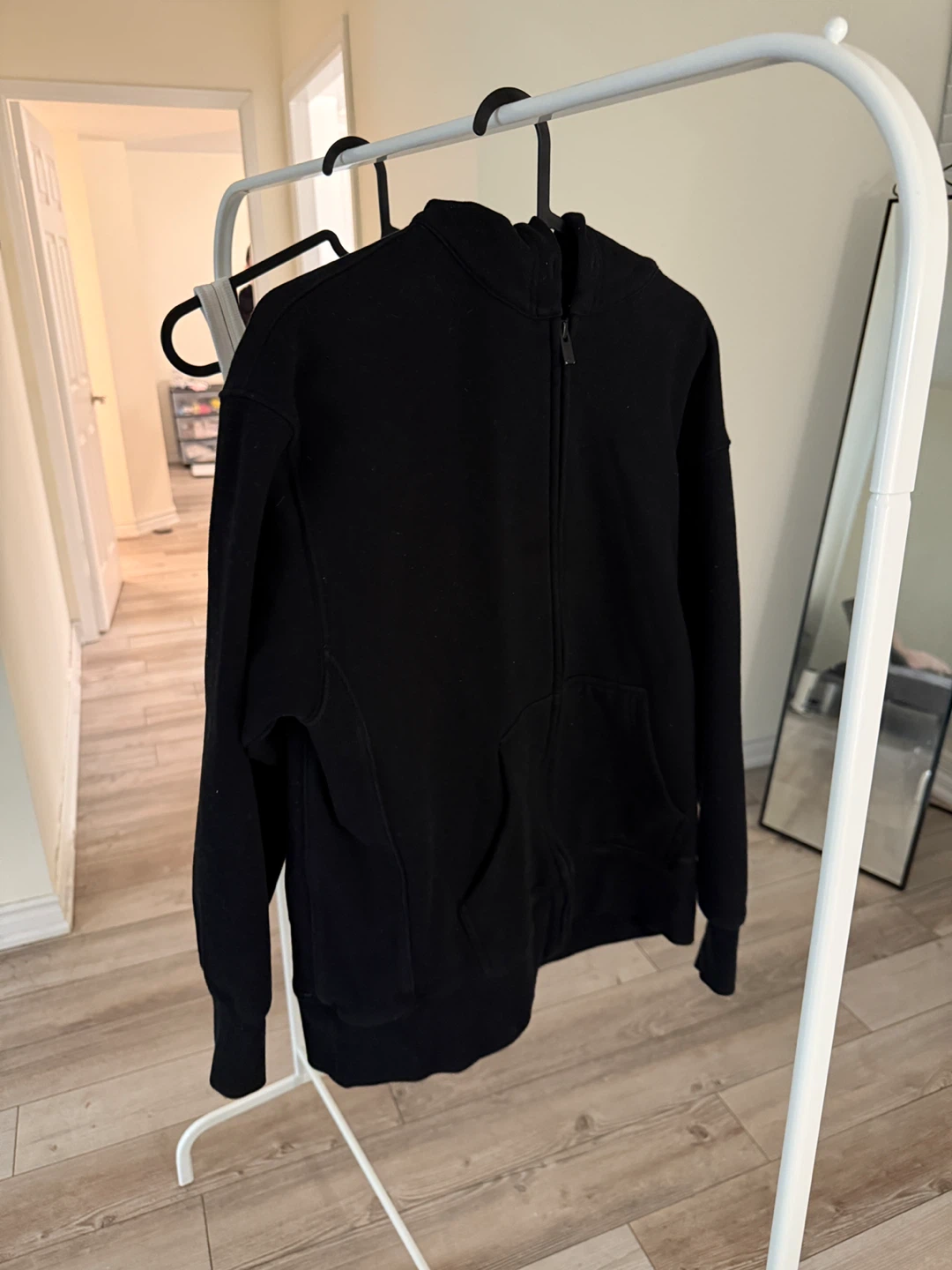 Aritzia boyfriend fit sweatfleece cozy fleece