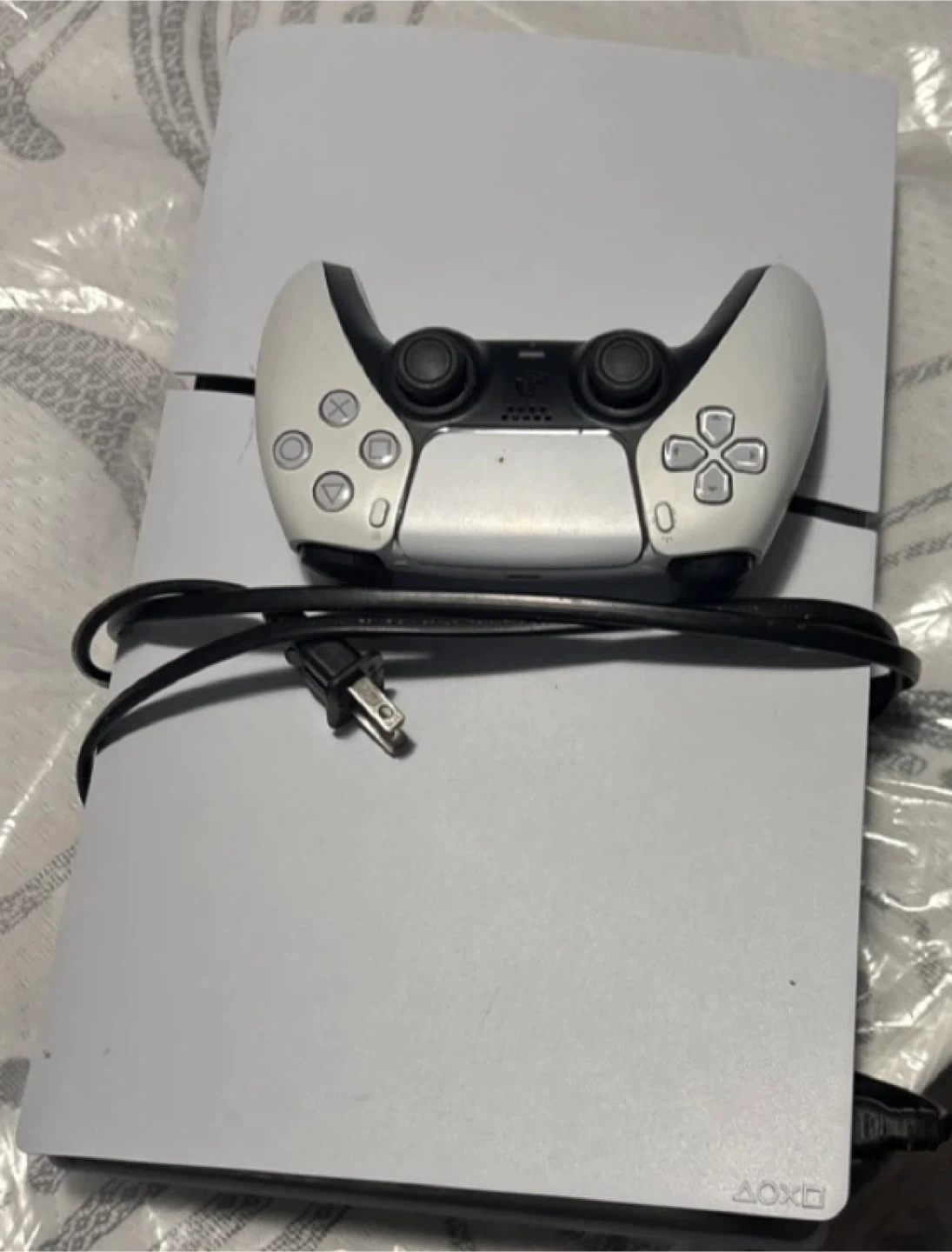 PlayStation 5 (PS5) Console - Great Condition! - photo 4