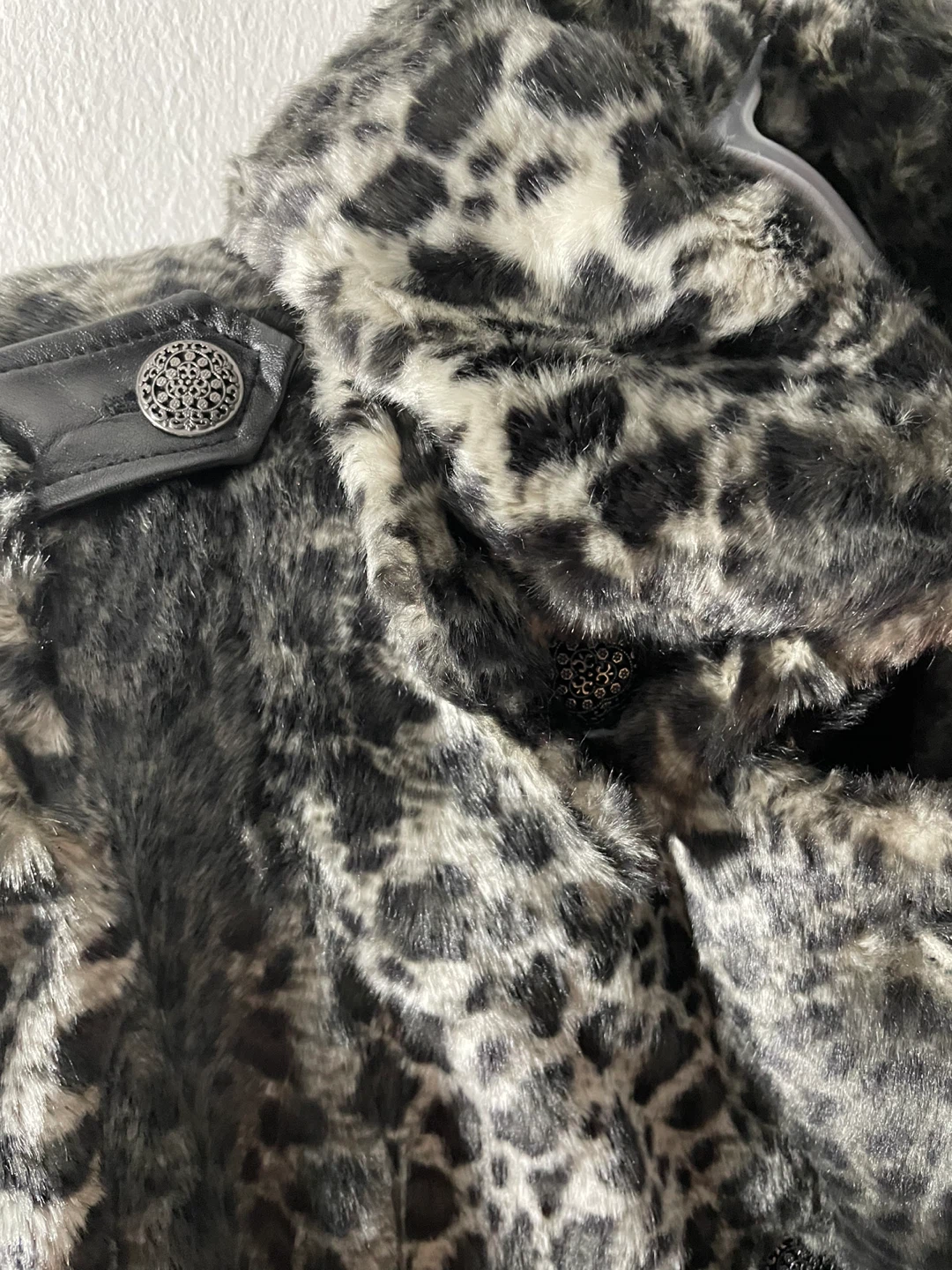 Faux Fur Leopard Print Coat - photo 3