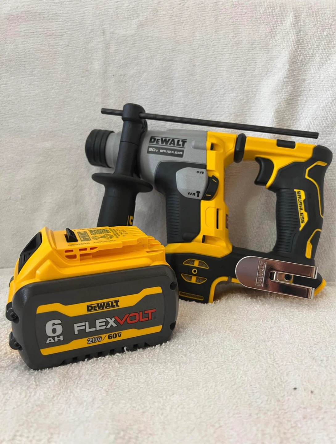 DeWalt 20V/60V FlexVolt Rotary Hammer Drill & 6AH Battery