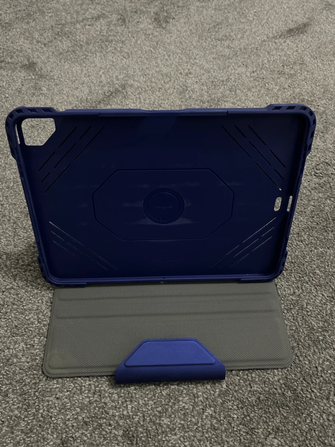 Targus Pro-Tek Rotating Tablet Case for an 11-inch iPad Pro - photo 4