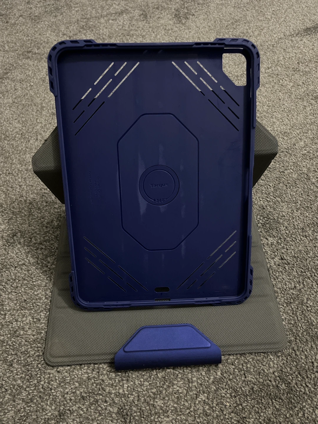 Targus Pro-Tek Rotating Tablet Case for an 11-inch iPad Pro - photo 5