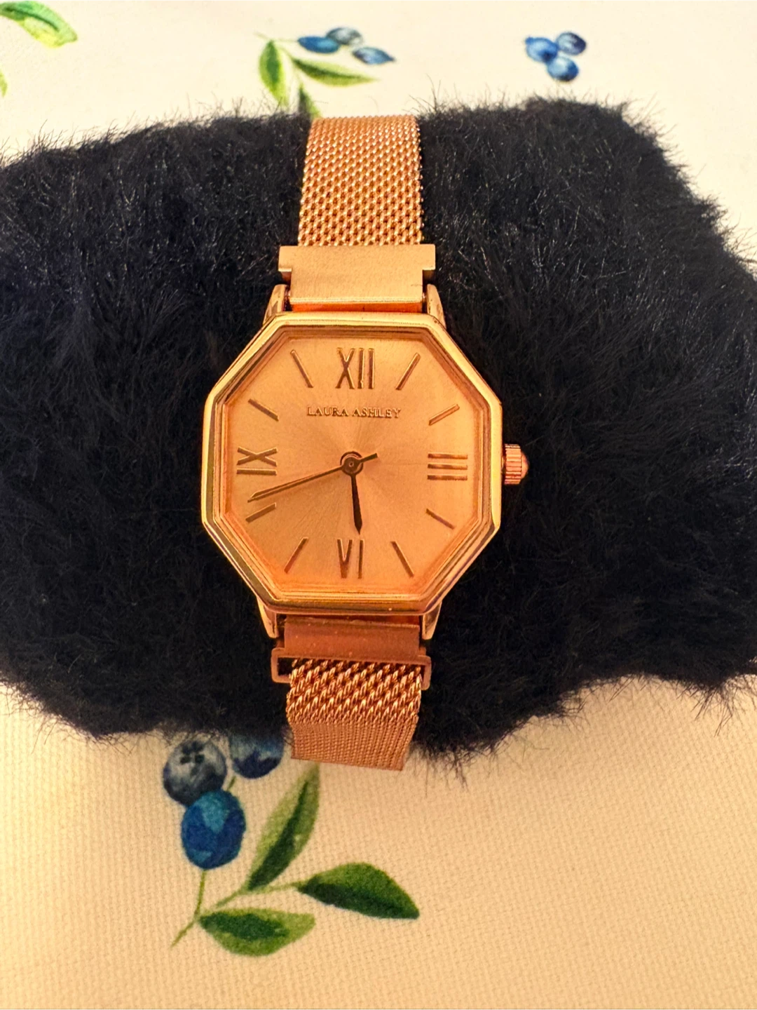 Laura Ashley Watches - Gold and Black - photo 4