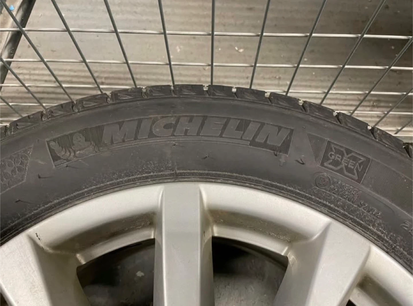 Porsche Cayenne Winter Tires & Rims - photo 3