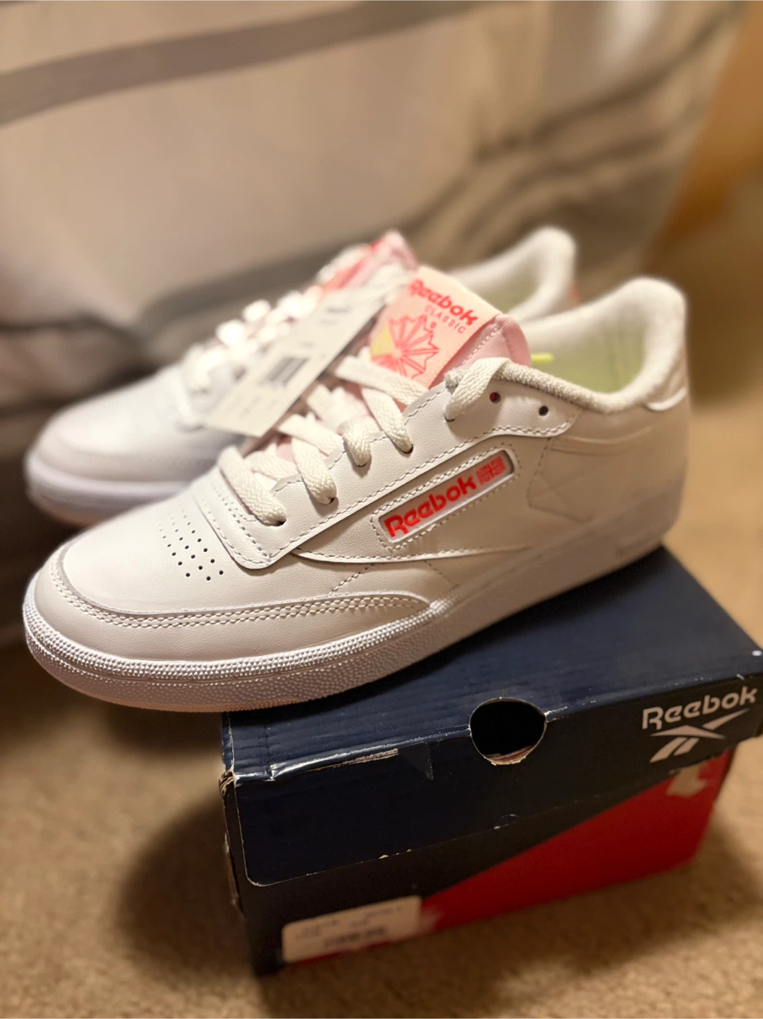 New Reebok Club C - Size 8