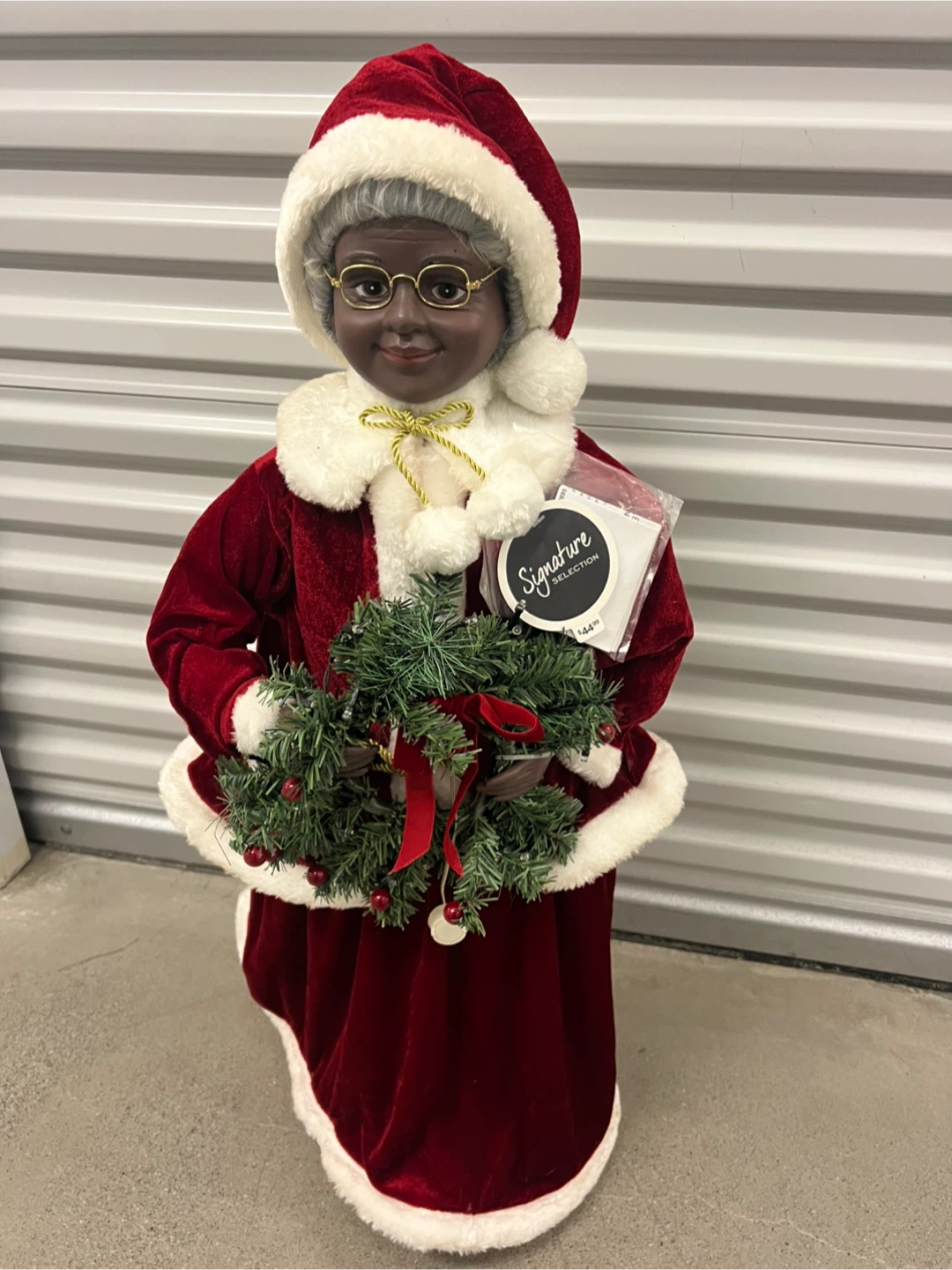 Signature Selection Mrs. Claus Doll