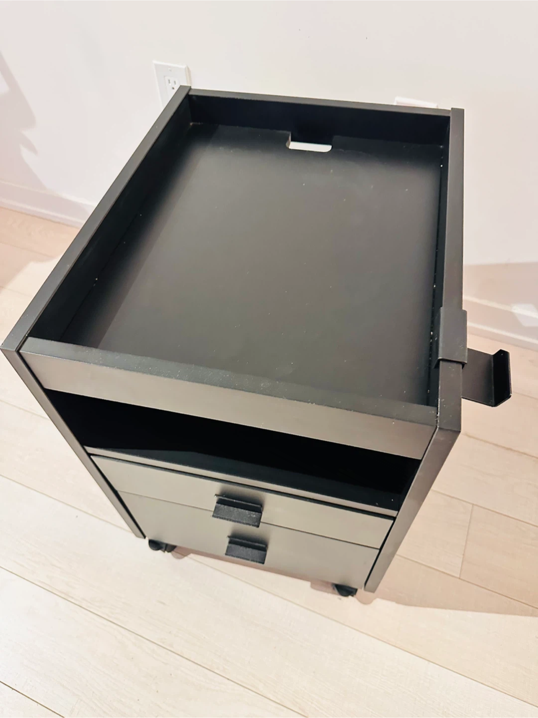 IKEA Uppspel nightstand - photo 2