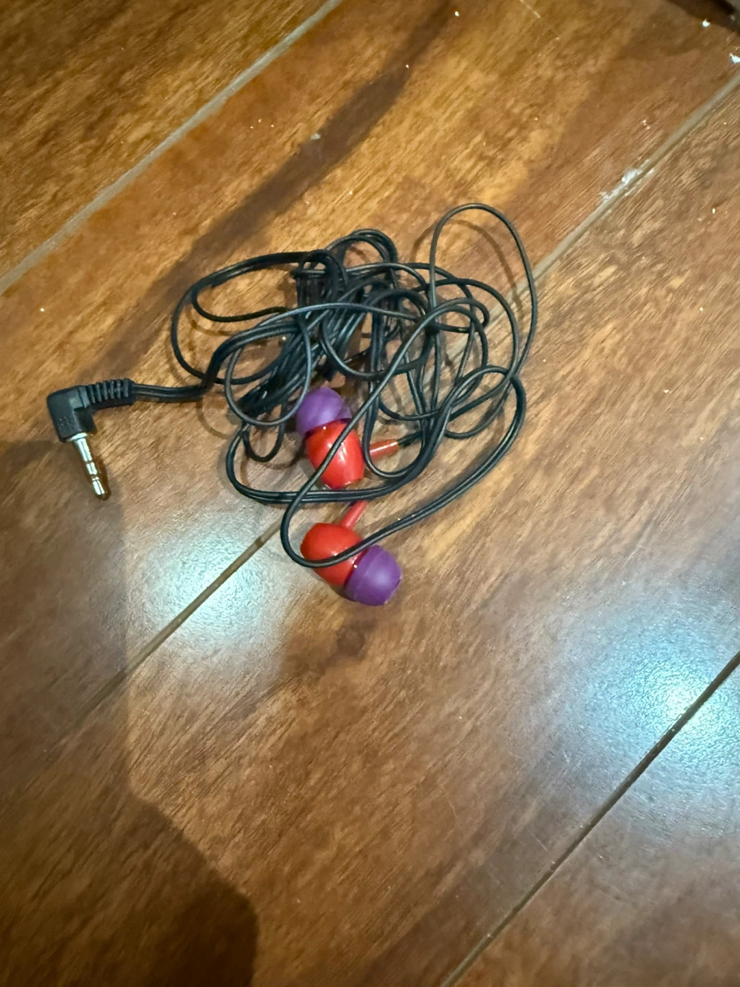 Red & Purple Earbuds #gifting