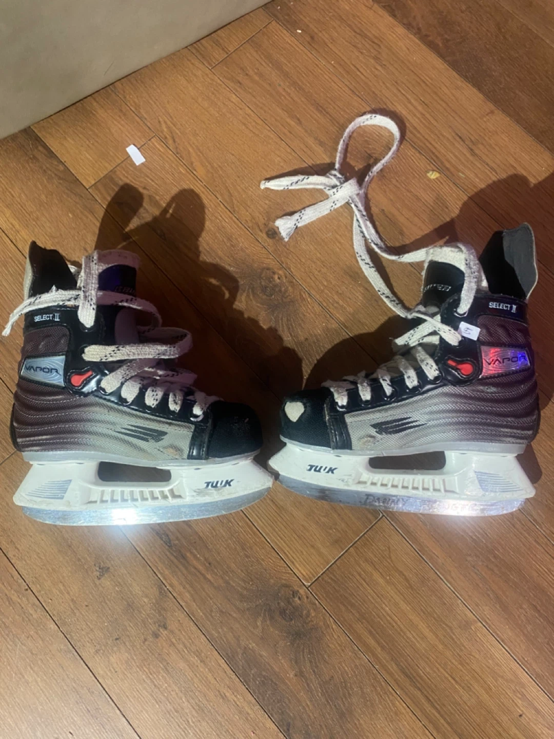 Bauer Vapor X Select Ice Skates ,Elbow Pads, shin pads
