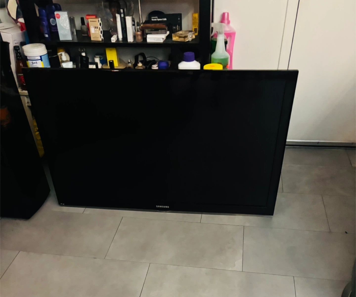 Samsung TV 44 inch no stance - photo 2