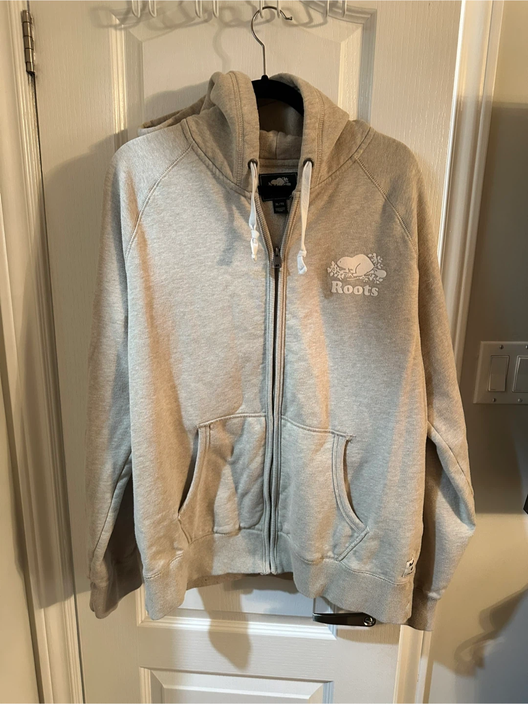 Roots Full Zip Hoodie - Size XL - photo 2