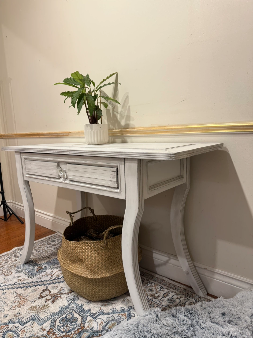 White Wooden Console Table - photo 2
