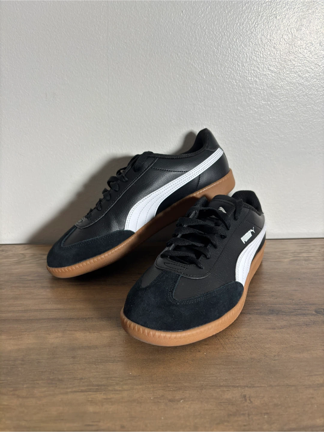 Women's Puma Shoes Size 9 - Massive Savings!