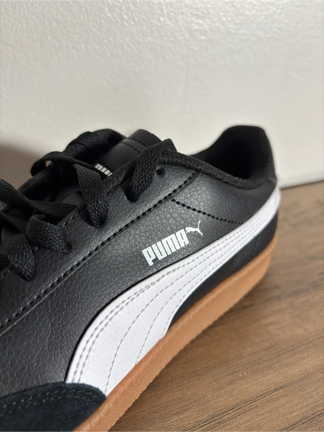 Women's Puma Shoes Size 9 - Massive Savings! - photo 3