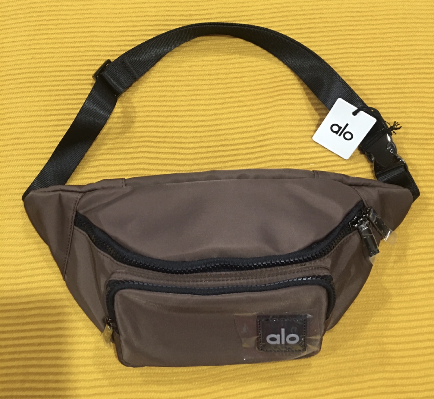ALO Yoga Brown Belt Bag - photo 3