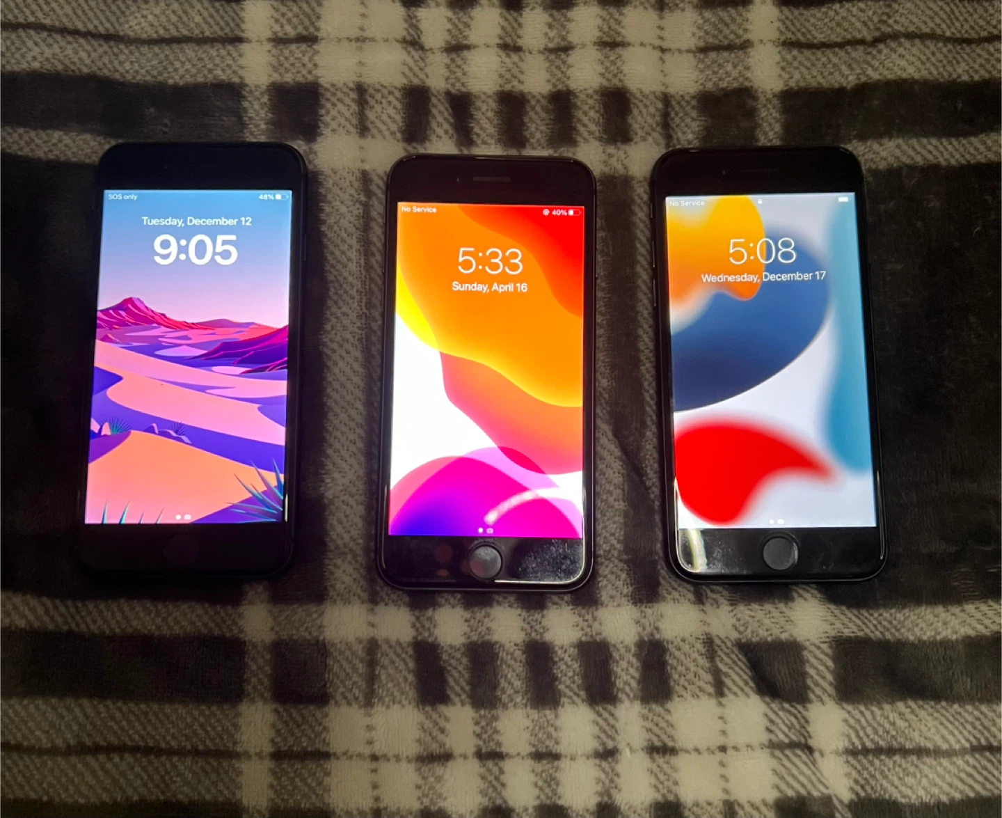 Apple iPhone 8 all three for $150 excellent condition