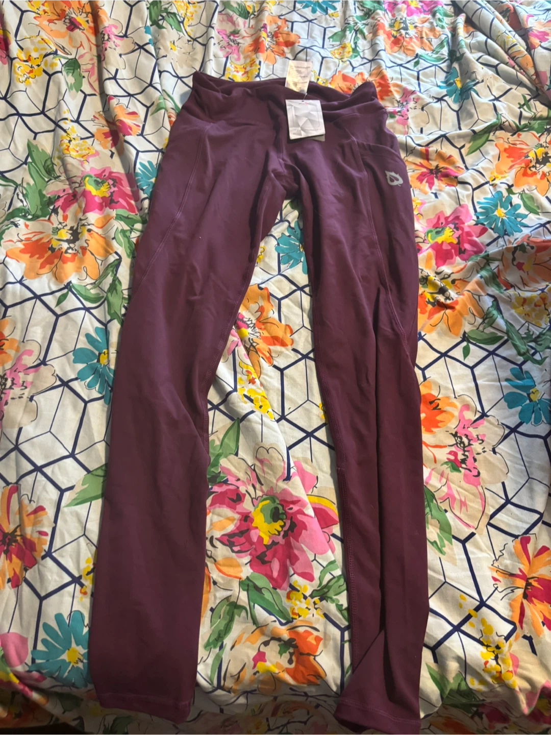 BALEAF Women's Athletic Leggings - Size Small