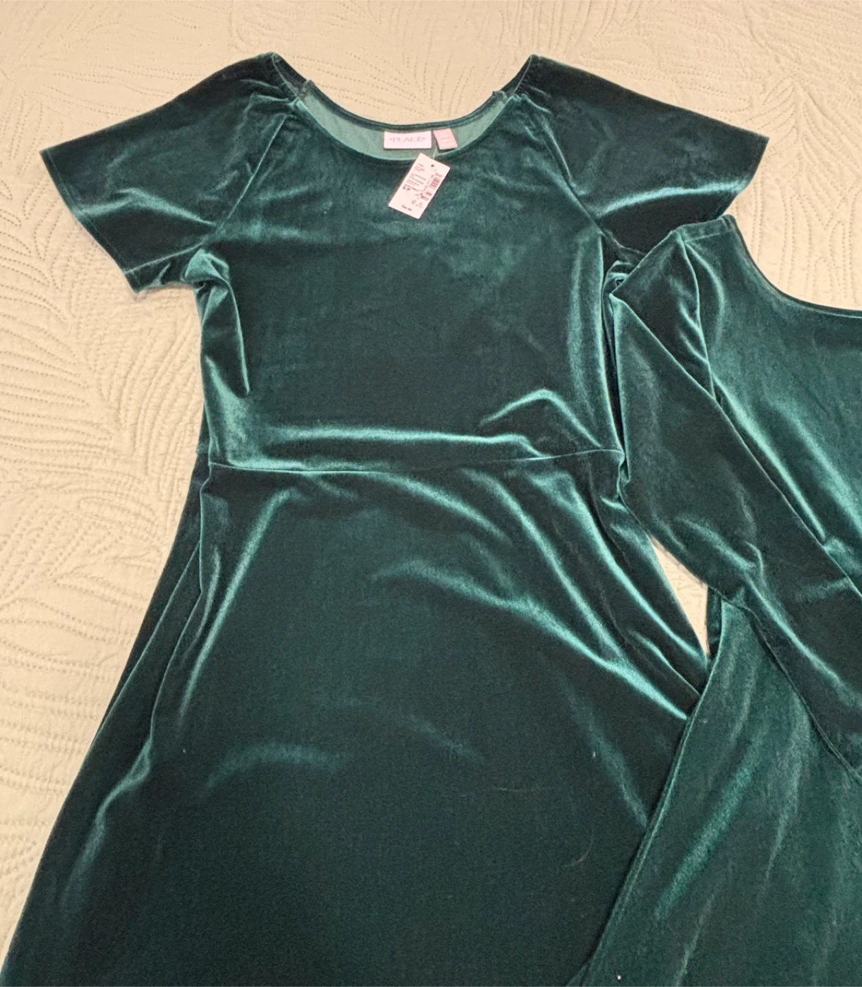Green Velvet Dress mother-daughter set, both for 60$! - photo 2
