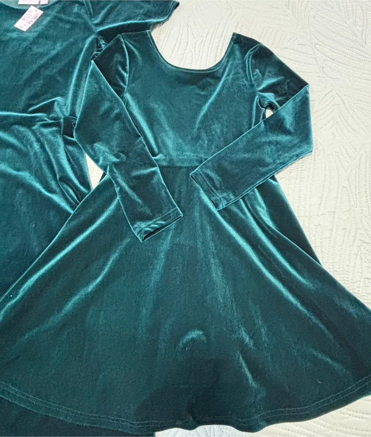 Green Velvet Dress mother-daughter set, both for 60$! - photo 3