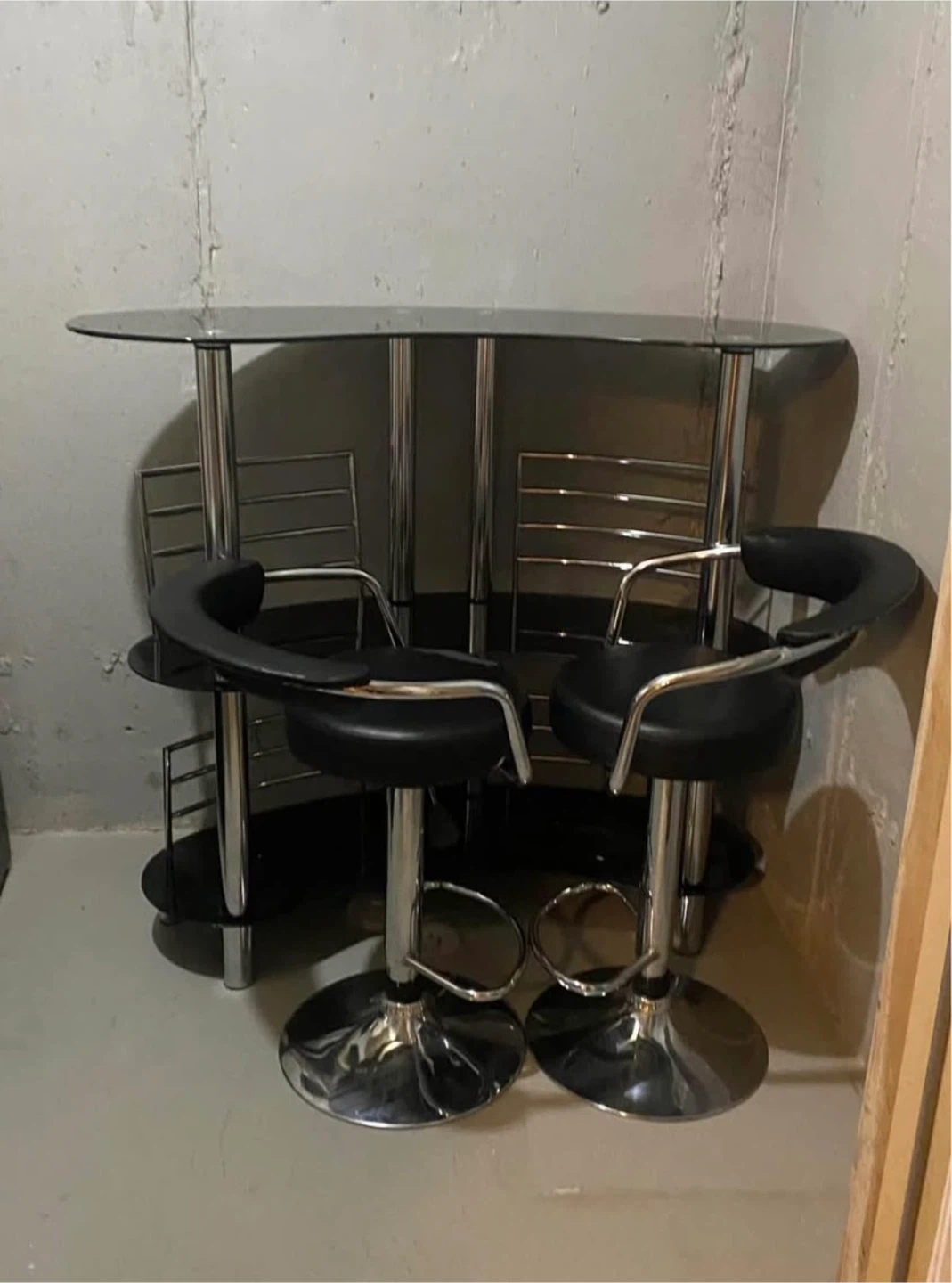 Black Bar Table with Two Swivel Chairs - photo 3
