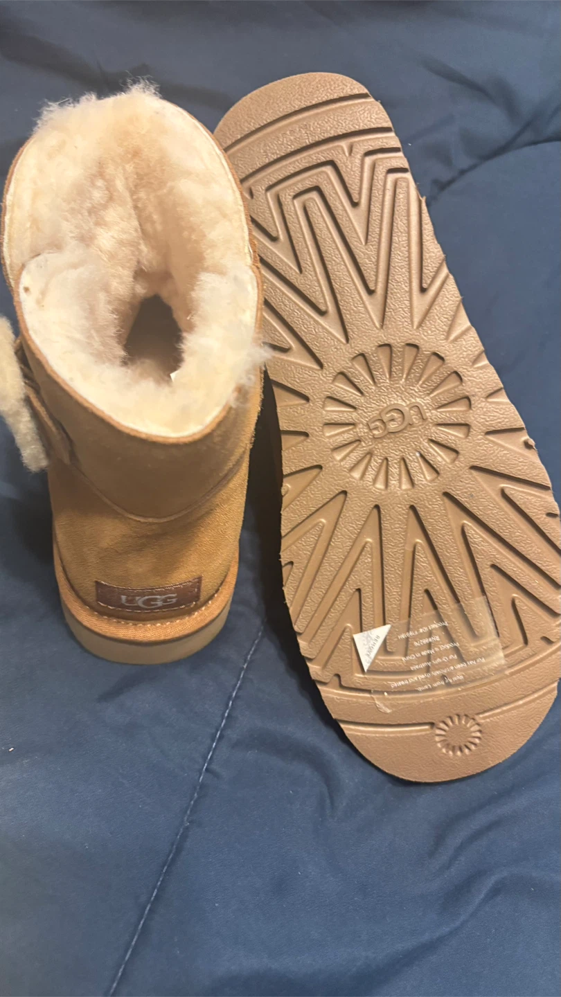 UGG Kids' Bixbee Boot - Size 9 - photo 4
