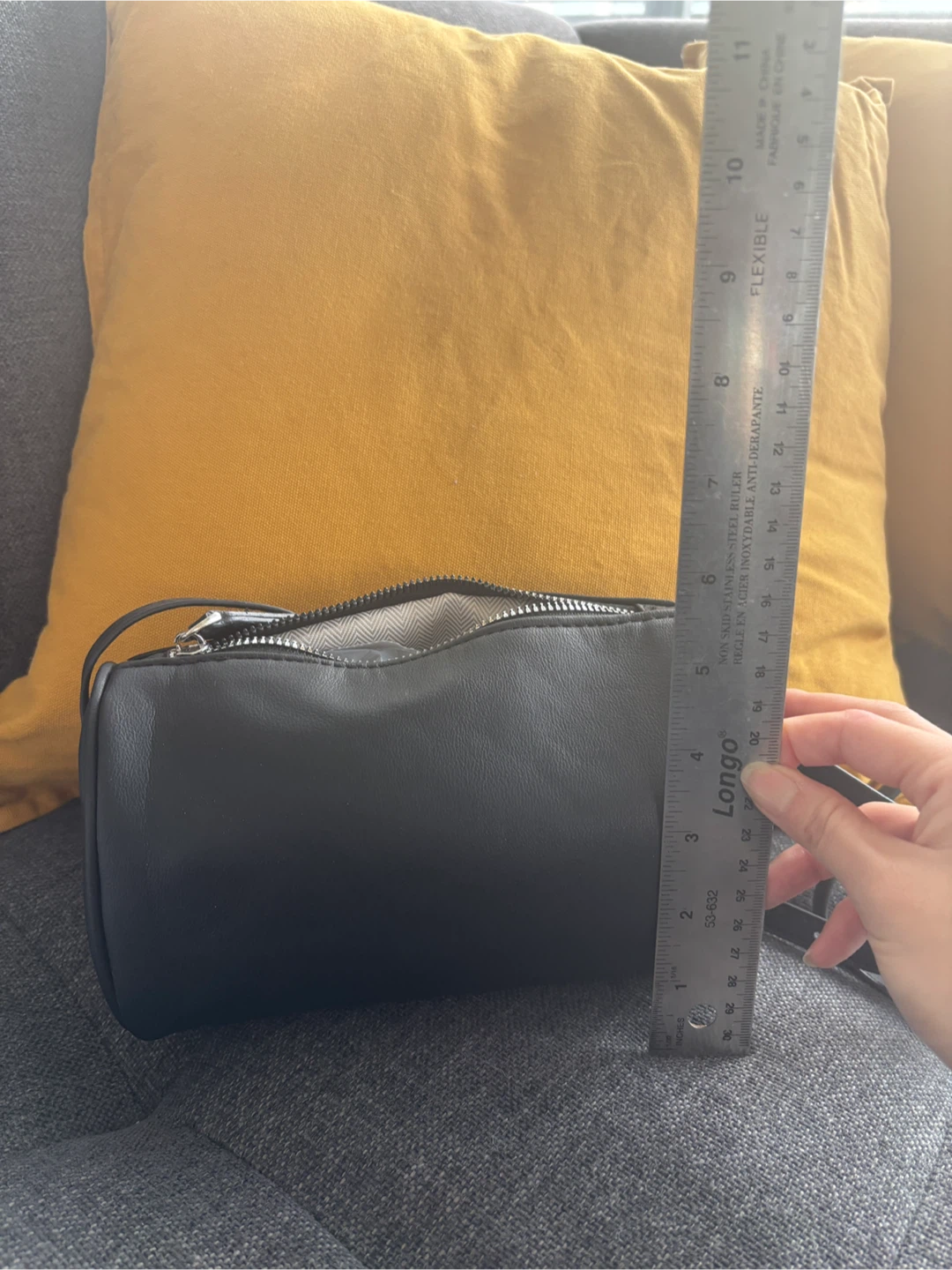 The row '90s leather inspired shoulder bag, black purse - photo 5