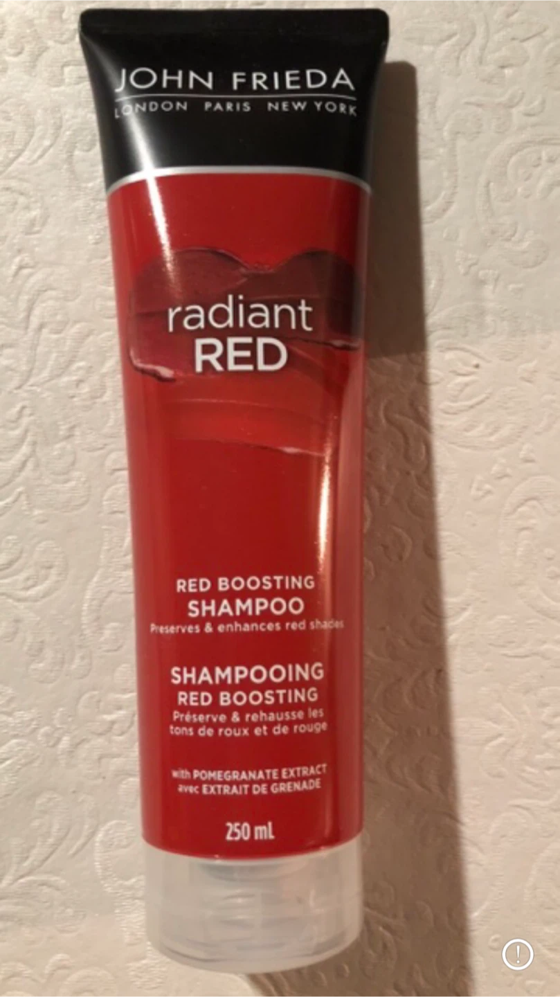 John Frieda Radiant Red Boosting Shampoo - 250ml