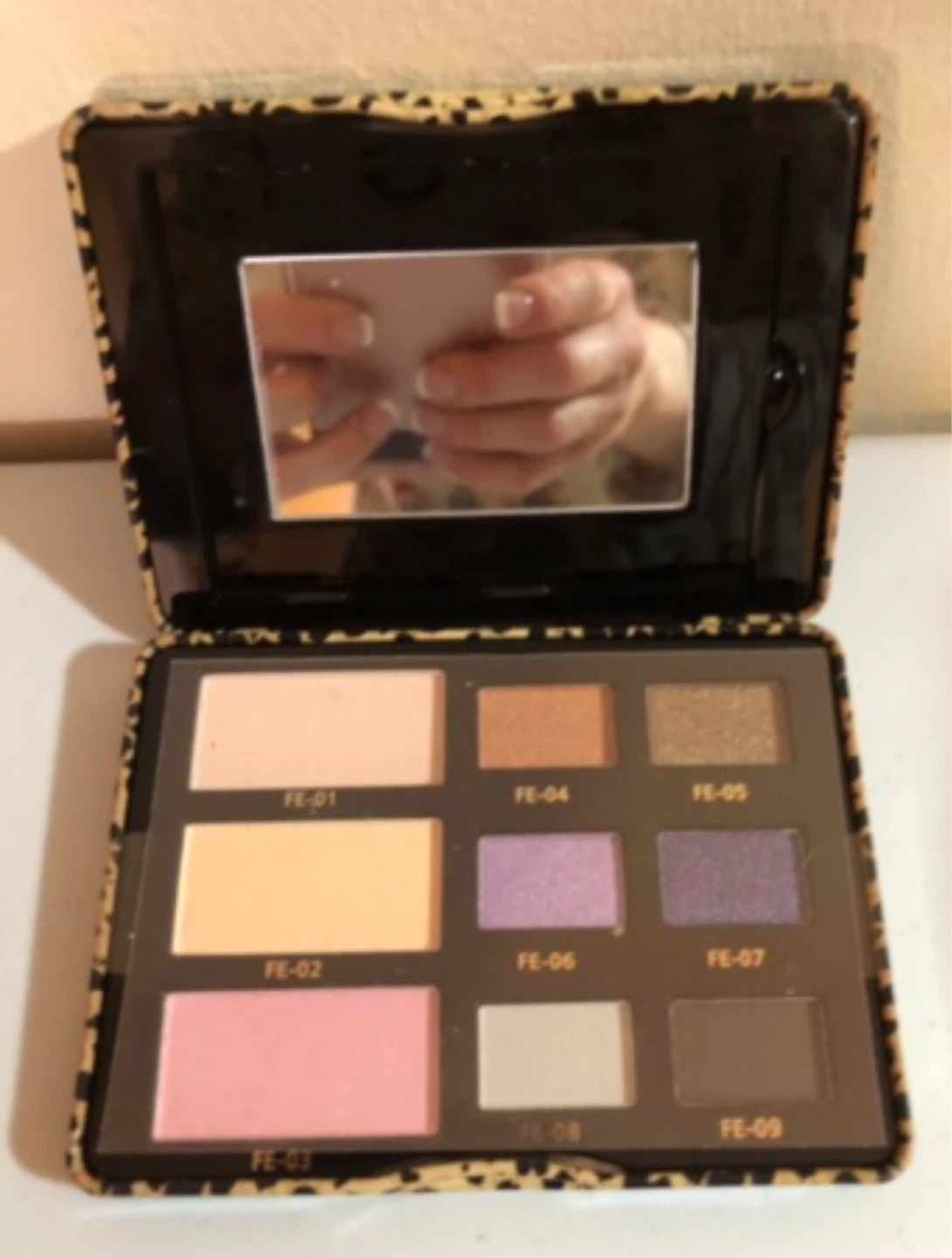 IDC Color Feline Eyeshadow Palette - photo 2