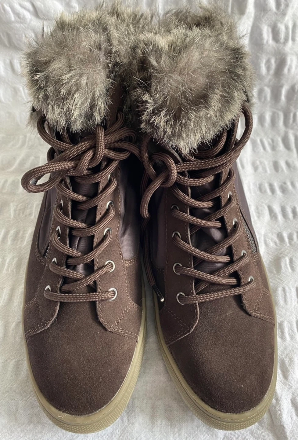 Women’s Brown Suede Cougar Winter Boots *New
