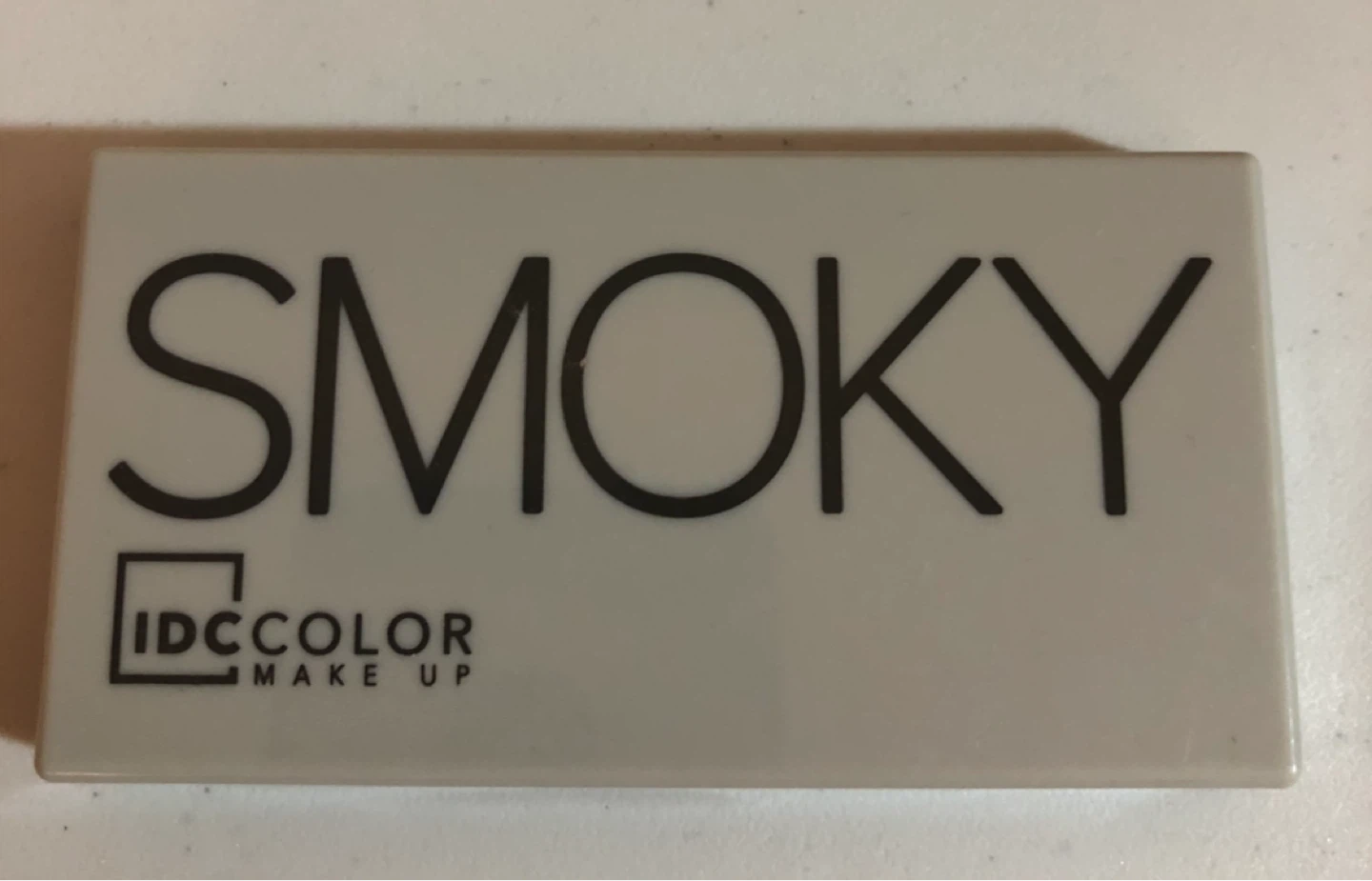 IDC Color Smoky Eyeshadow Palette