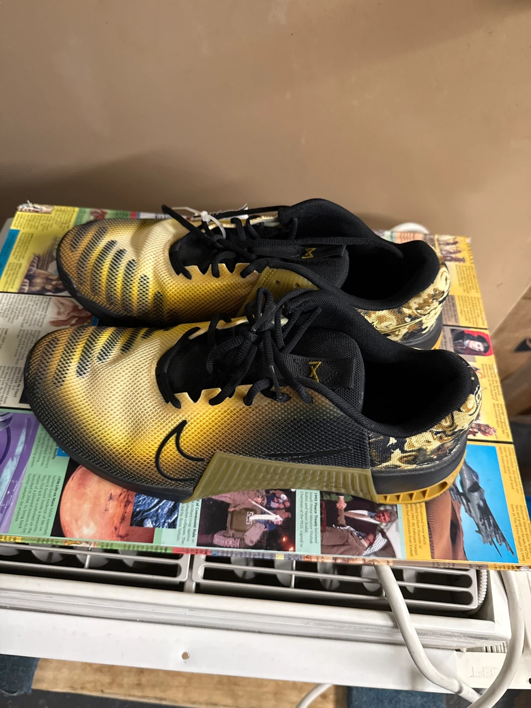 Nike Metcon Training Shoes US 9Yellow/Black