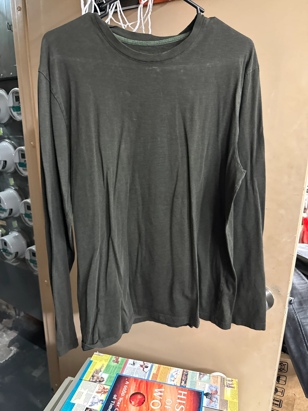 Banana Republic Fitted Crew Long Sleeve - L