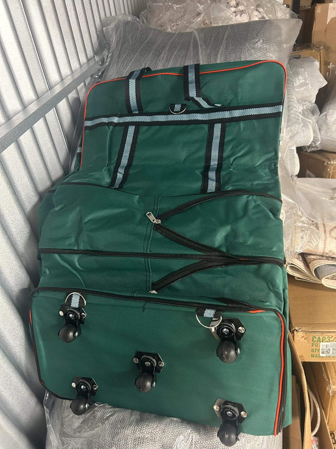 A Journey Rolling Garment Bag - Green