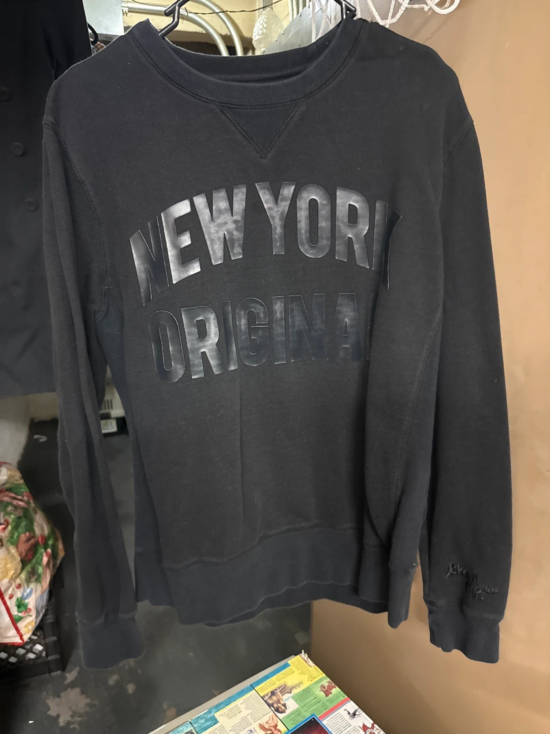 Black Apple Knicks Sweatshirt
